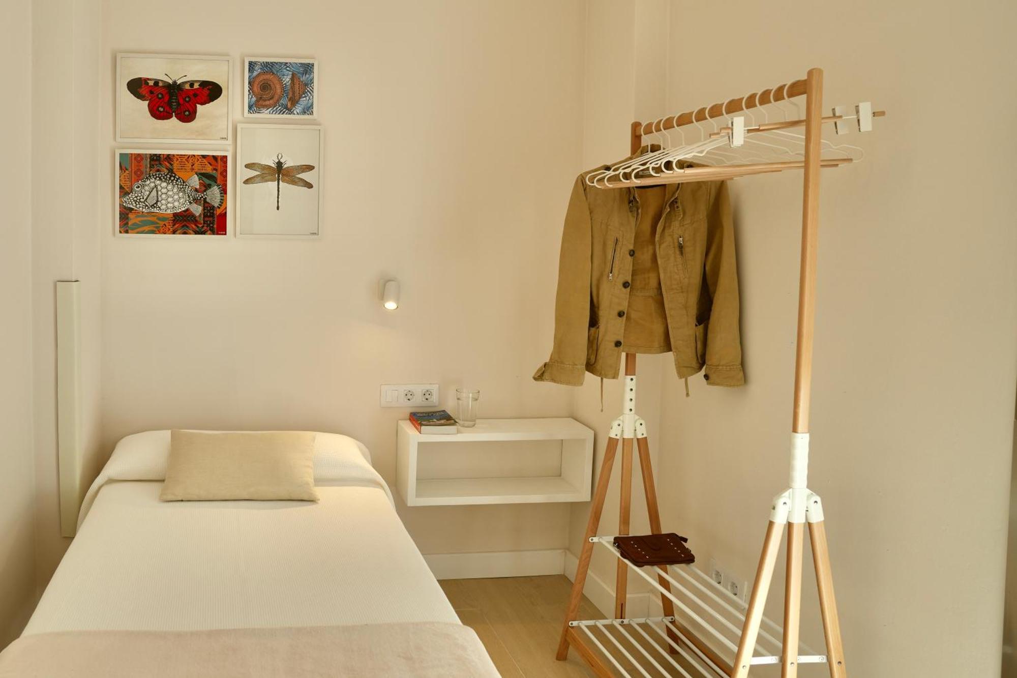 Minimalist Canteras *